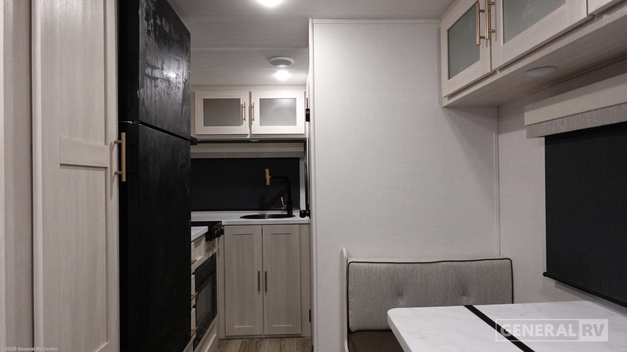 2026 Forest River R*POD RPT194 - New Travel Trailer For Sale by General RV Center in Winter Garden, Florida