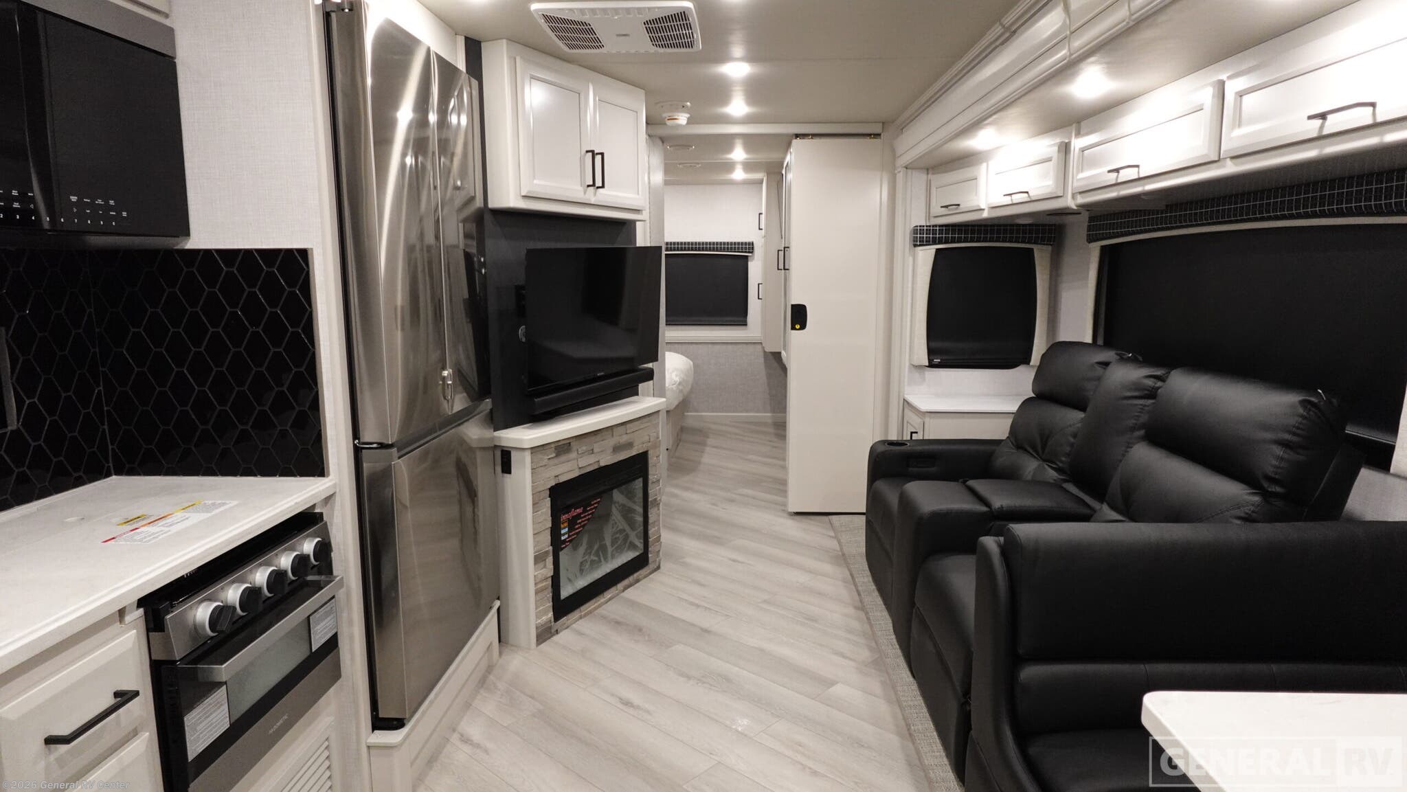 2026 Holiday Rambler Vacationer 33C - New Class A For Sale by General RV Center in Winter Garden, Florida