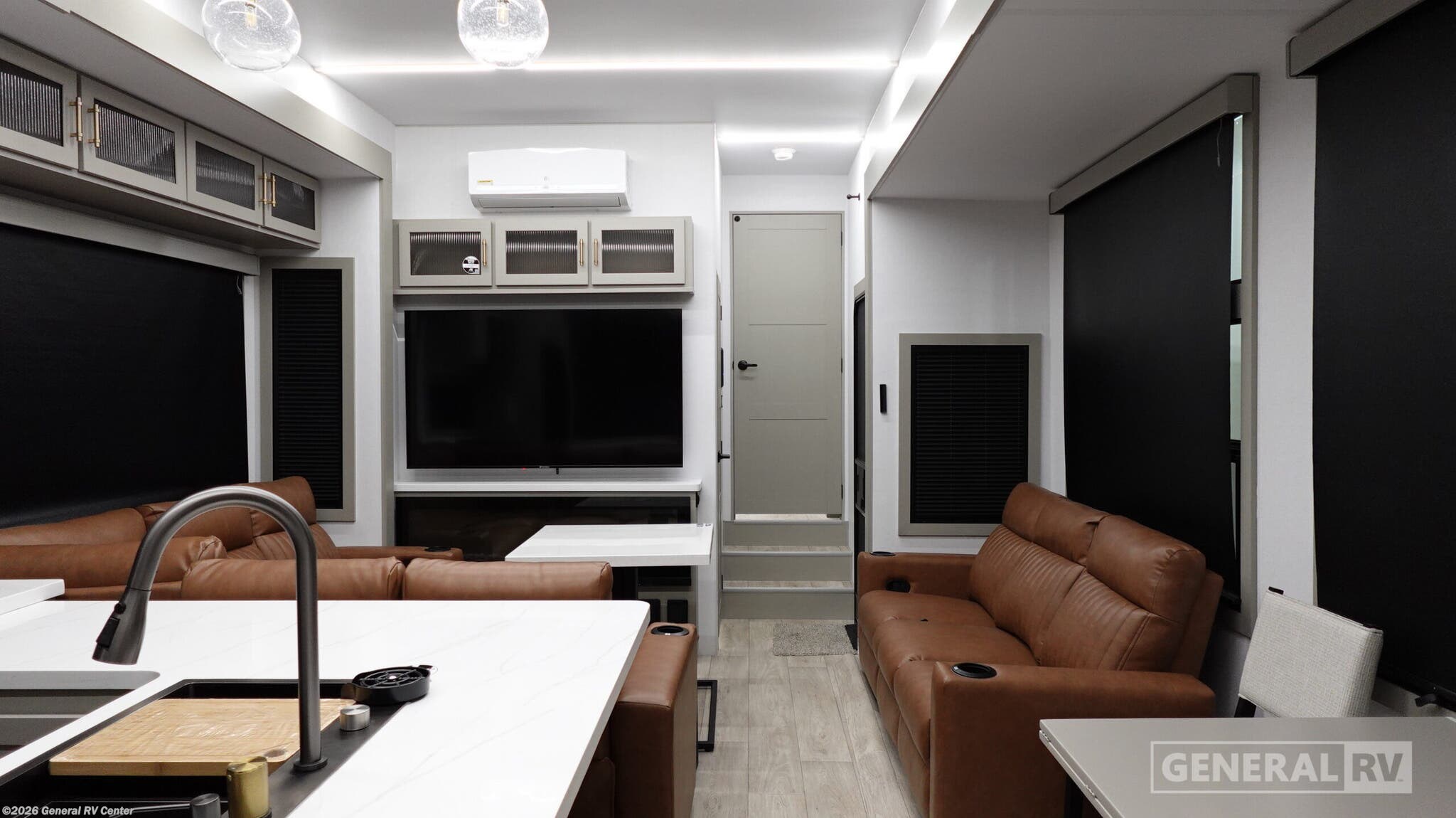 New 2027 Axiom Imperium I3800 available in Winter Garden, Florida
