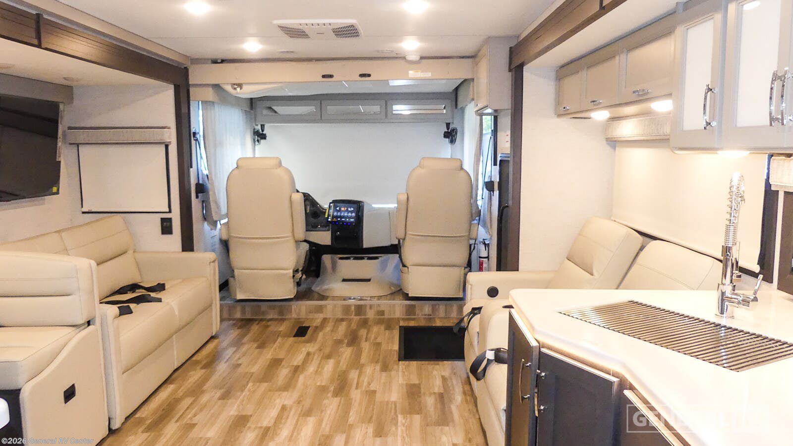 New 2026 Thor Motor Coach Luminate CC35 available in Winter Garden, Florida