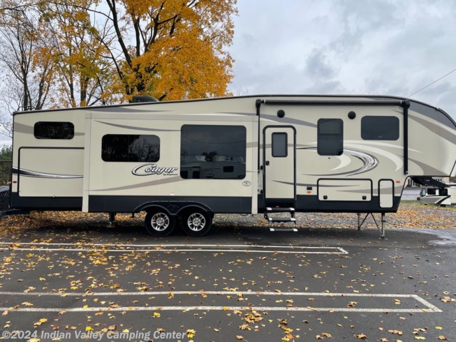 Used 2017 Keystone Cougar 336BHS available in Souderton, Pennsylvania