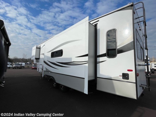2023 Cougar 290RLS by Keystone from Indian Valley Camping Center in Souderton, Pennsylvania