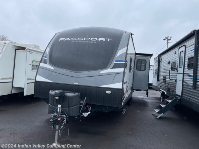 2019 Keystone Passport Grand Touring 2521RL GT - Used Travel Trailer For Sale by Indian Valley Camping Center in Souderton, Pennsylvania features Roof Vents, Auxiliary Battery, DVD Player, Awning, Stove Top Burner