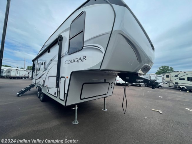 2022 Cougar Half-Ton 24RDS by Keystone from Indian Valley Camping Center in Souderton, Pennsylvania