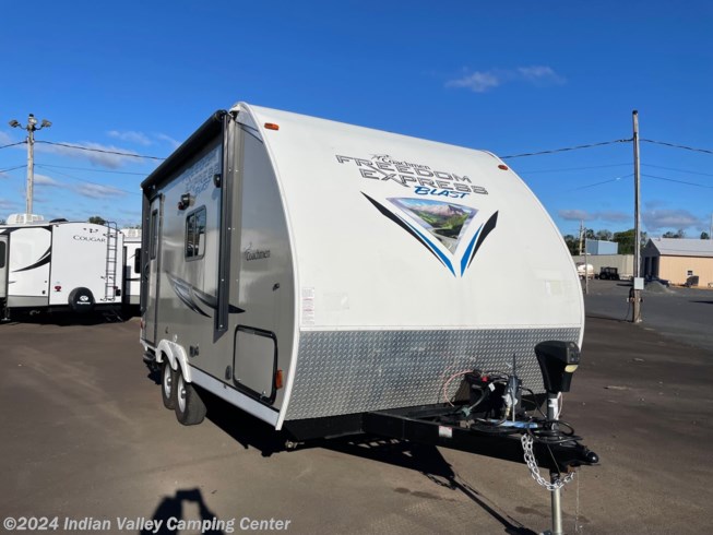 Used 2018 Coachmen Freedom Express Select 17BLSE available in Souderton, Pennsylvania