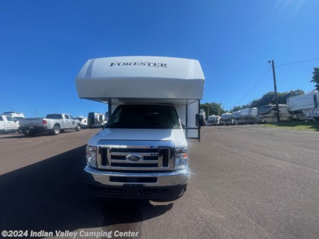 &lt;p&gt;Come check out this beautiful Class C with twin beds over the cab! Great family layout or to bring friends along.&amp;nbsp;&lt;/p&gt;