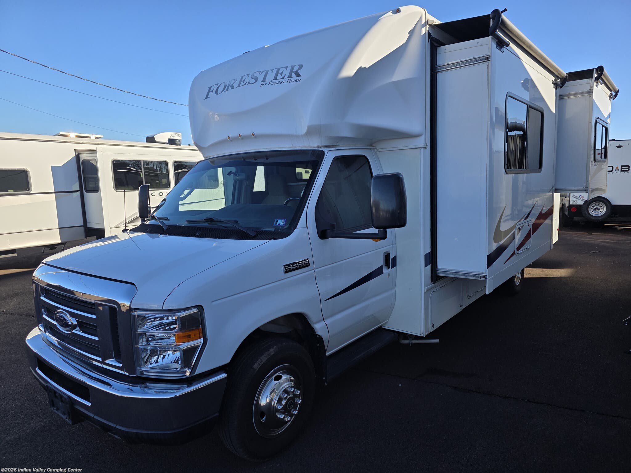 2020 Forest River Forester 2441DS - Used Class C For Sale by Indian Valley Camping Center in Souderton, Pennsylvania features LP Detector, U-Shaped Dinette, Microwave, Shower, Ladder
