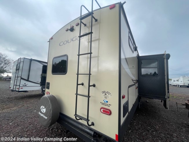 2019 Cougar Half-Ton East 34TSB by Keystone from Indian Valley Camping Center in Souderton, Pennsylvania