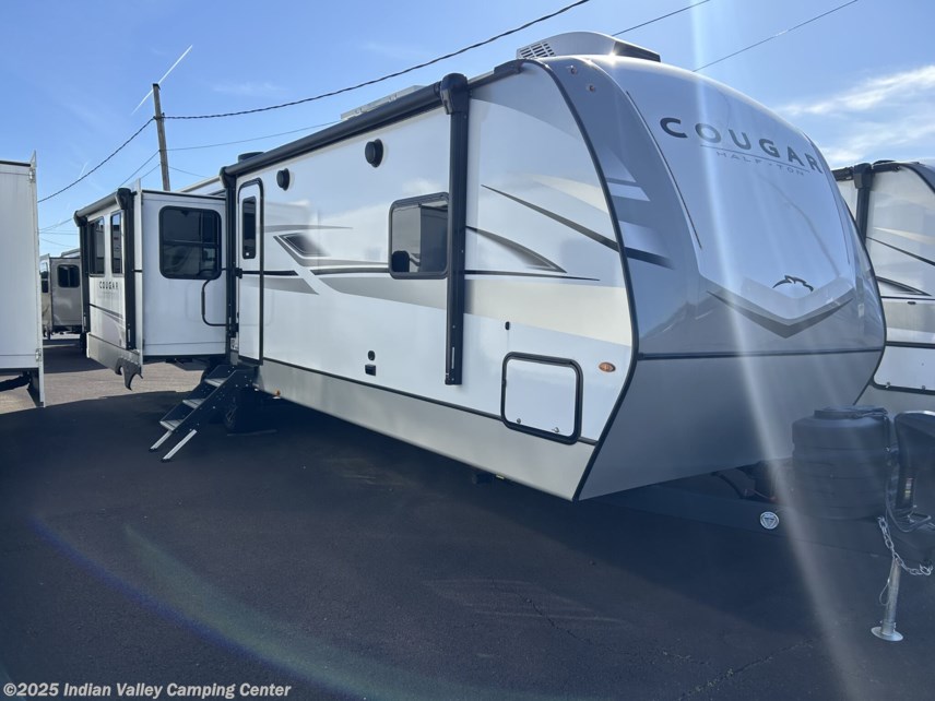 New 2025  33RLI available in Souderton, Pennsylvania