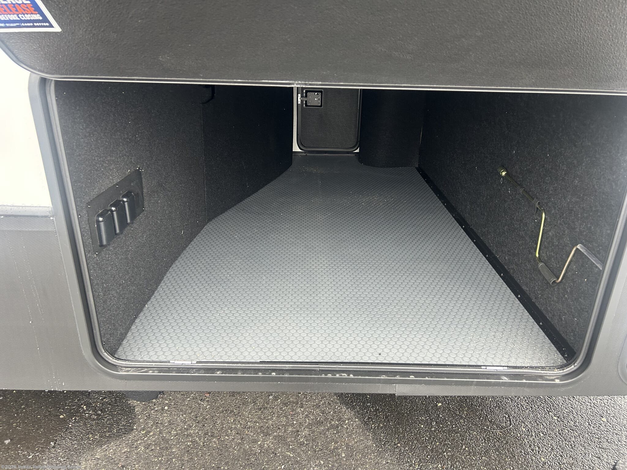 New 2026 Keystone Alpine Avalanche Edition 379MB available in Souderton, Pennsylvania