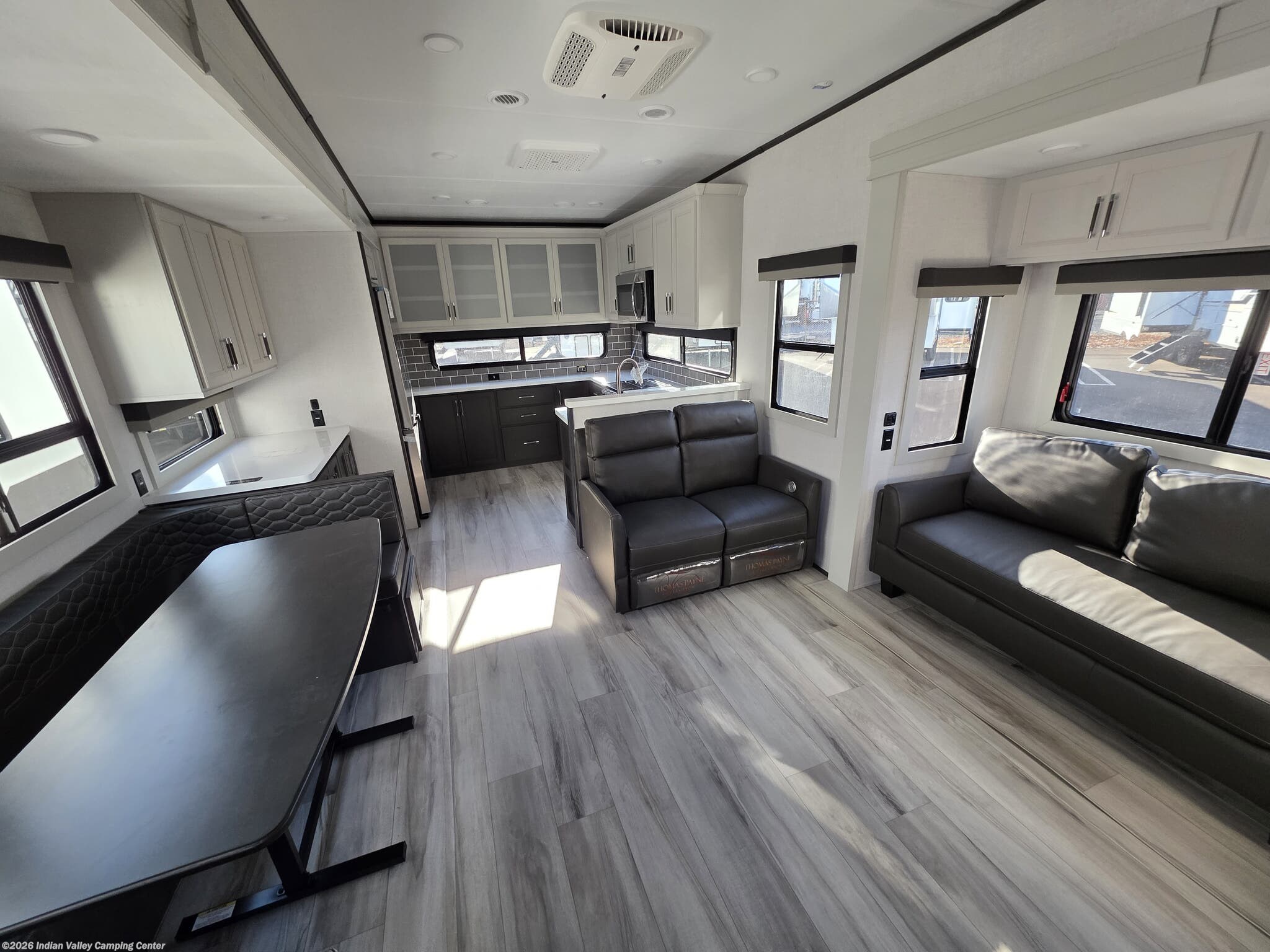 New 2026 Keystone Alpine Avalanche Edition 379MB available in Souderton, Pennsylvania