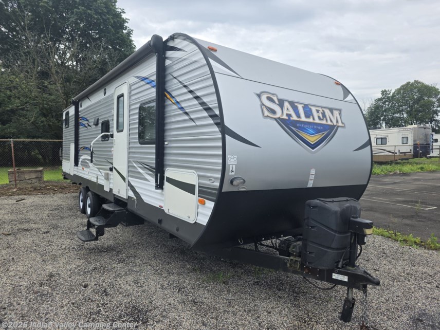 Used 2018 Forest River Salem LE 28CKDS available in Souderton, Pennsylvania