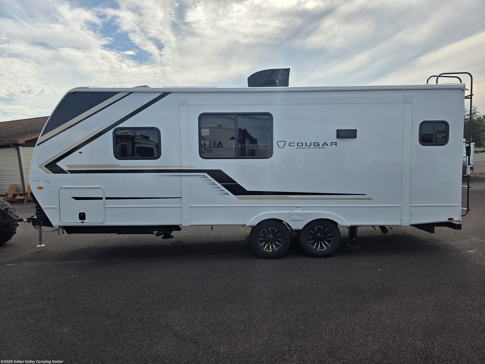 2026 Cougar Half-Ton East 22MLS by Keystone from Indian Valley Camping Center in Souderton, Pennsylvania