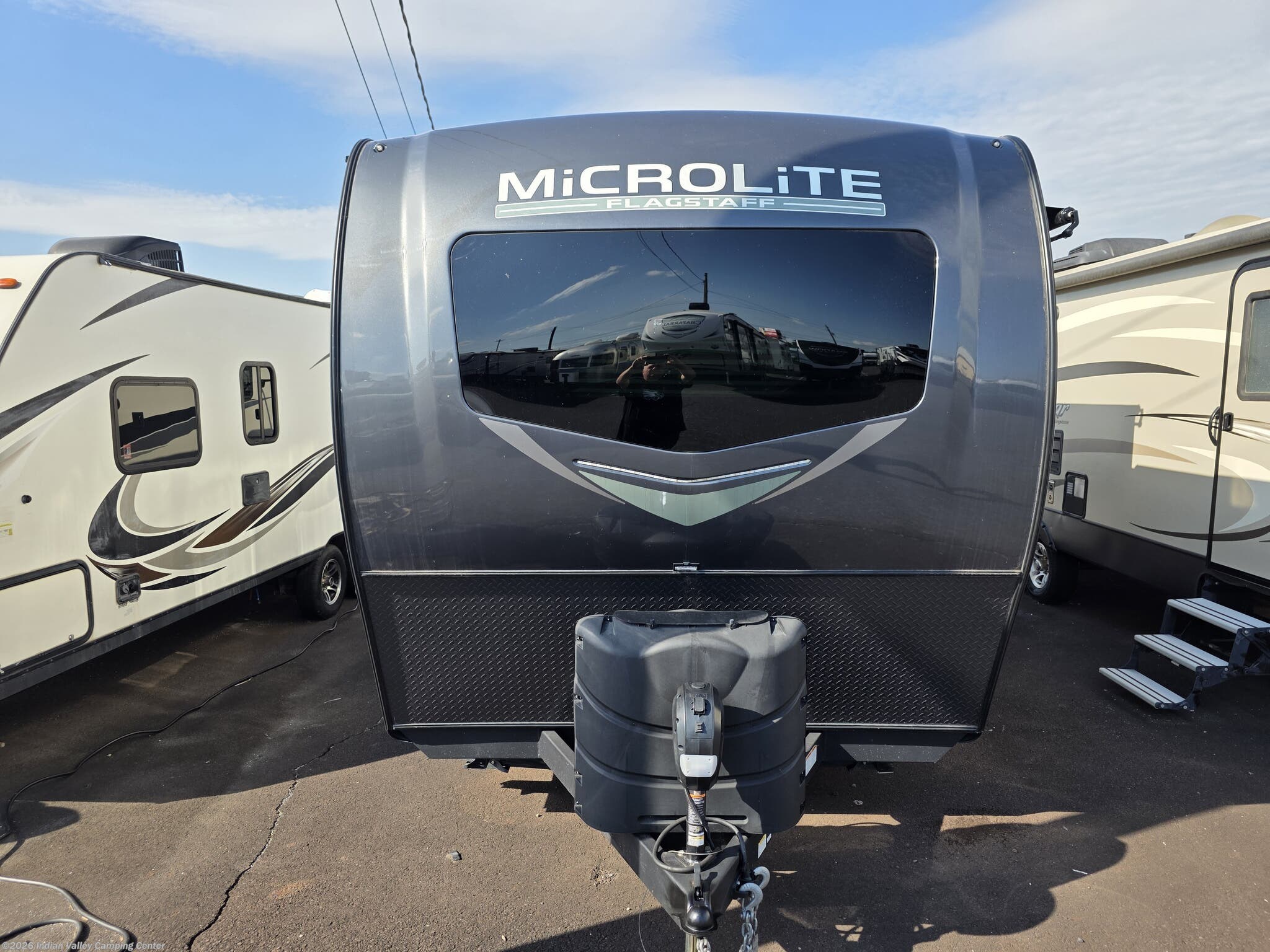 2023 Flagstaff Micro Lite 25FBLS by Forest River from Indian Valley Camping Center in Souderton, Pennsylvania