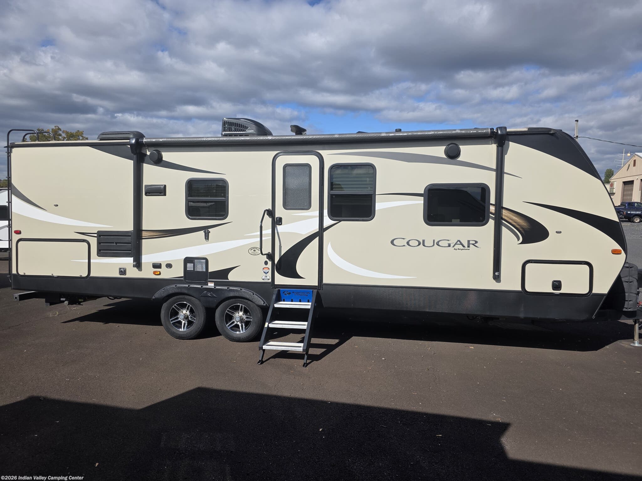 2019 Cougar Half-Ton 27RES by Keystone from Indian Valley Camping Center in Souderton, Pennsylvania