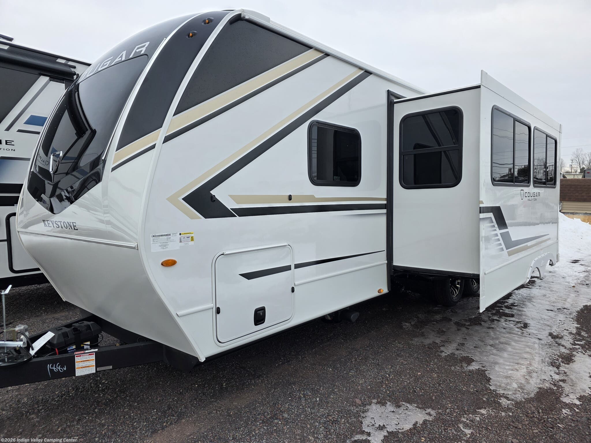 2026 Keystone Cougar Half-Ton 26LBW - New Travel Trailer For Sale by Indian Valley Camping Center in Souderton, Pennsylvania features Batteries, Shower, Awning, Slideout, Spare Tire Kit