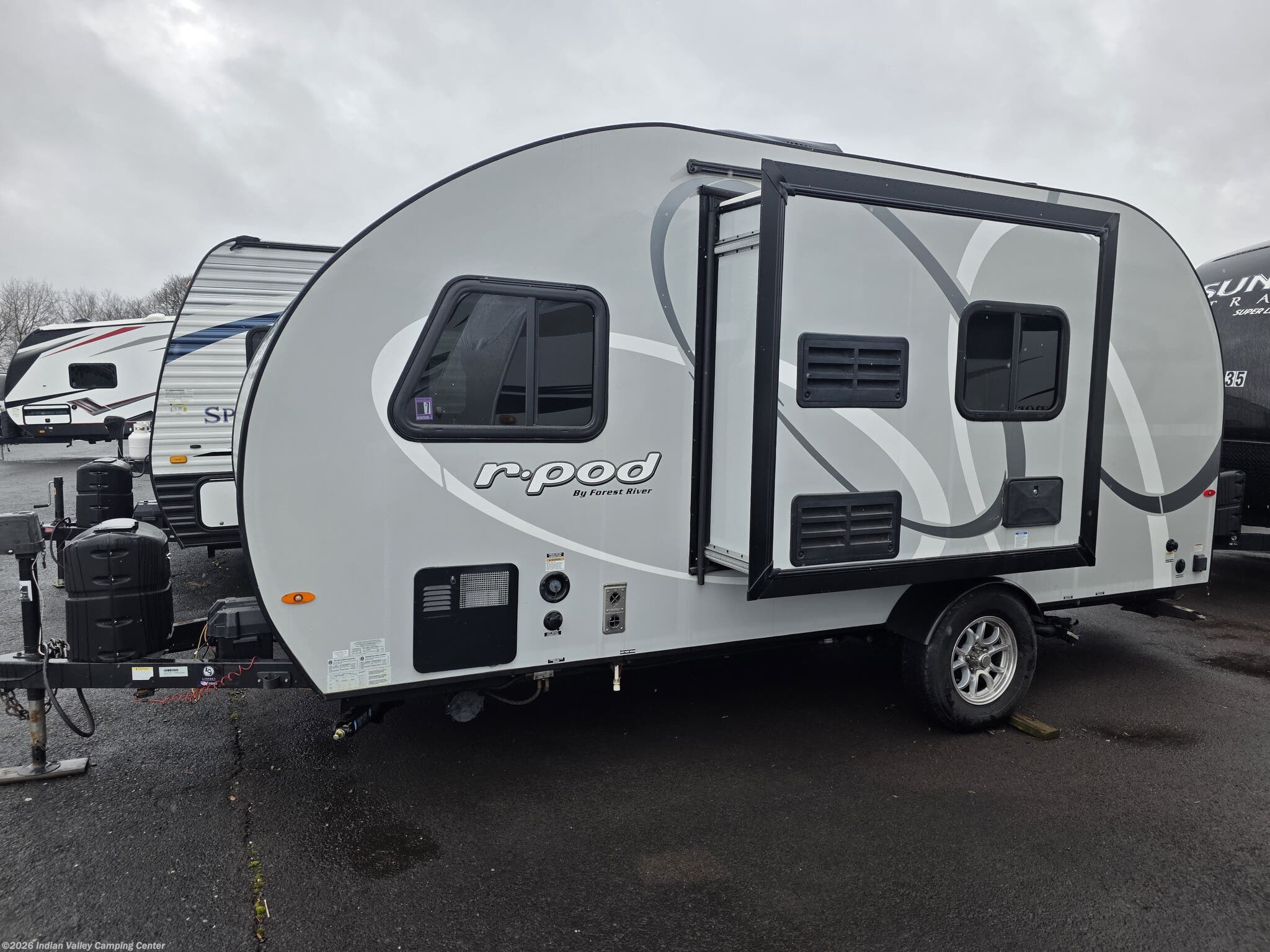 2019 Forest River R-Pod RP-180 - Used Travel Trailer For Sale by Indian Valley Camping Center in Souderton, Pennsylvania features Pantry, Queen Bed, TV Antenna, Dinette, Refrigerator
