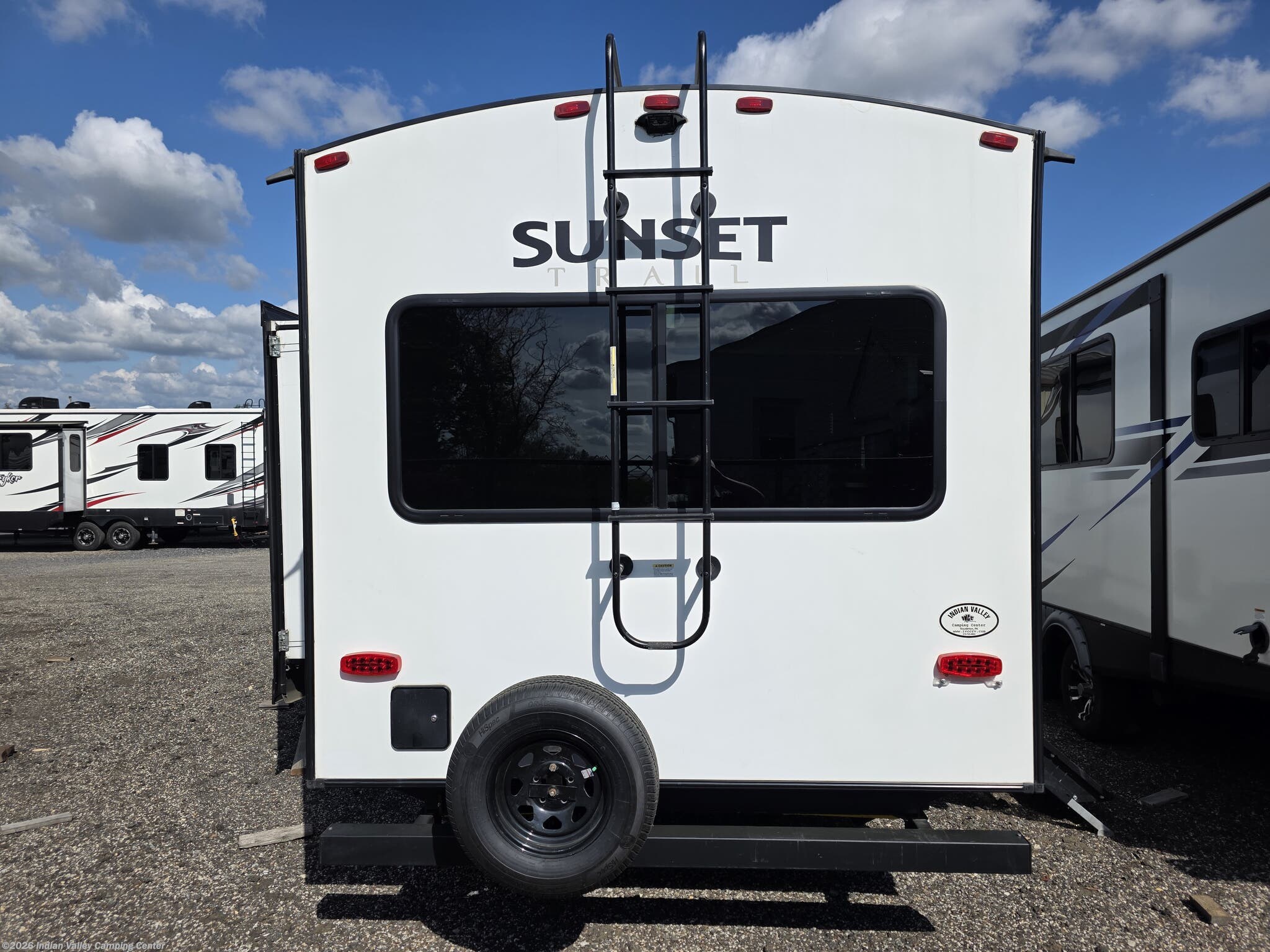 Used 2023 CrossRoads Sunset Trail Super Lite 258RD available in Souderton, Pennsylvania