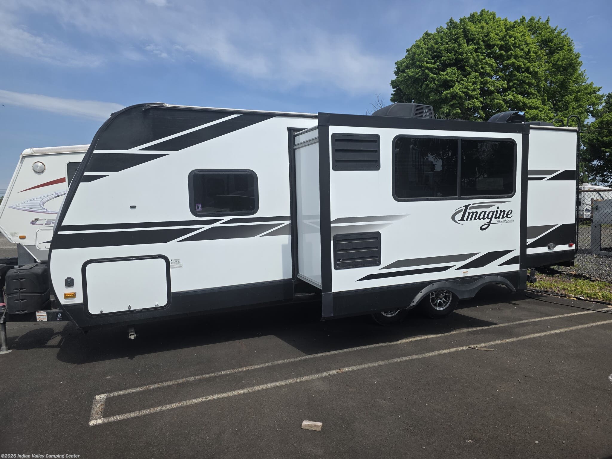 2019 Grand Design Imagine 2400BH - Used Travel Trailer For Sale by Indian Valley Camping Center in Souderton, Pennsylvania features Bluetooth Stereo, DVD Player, Microwave, Shower, Refrigerator