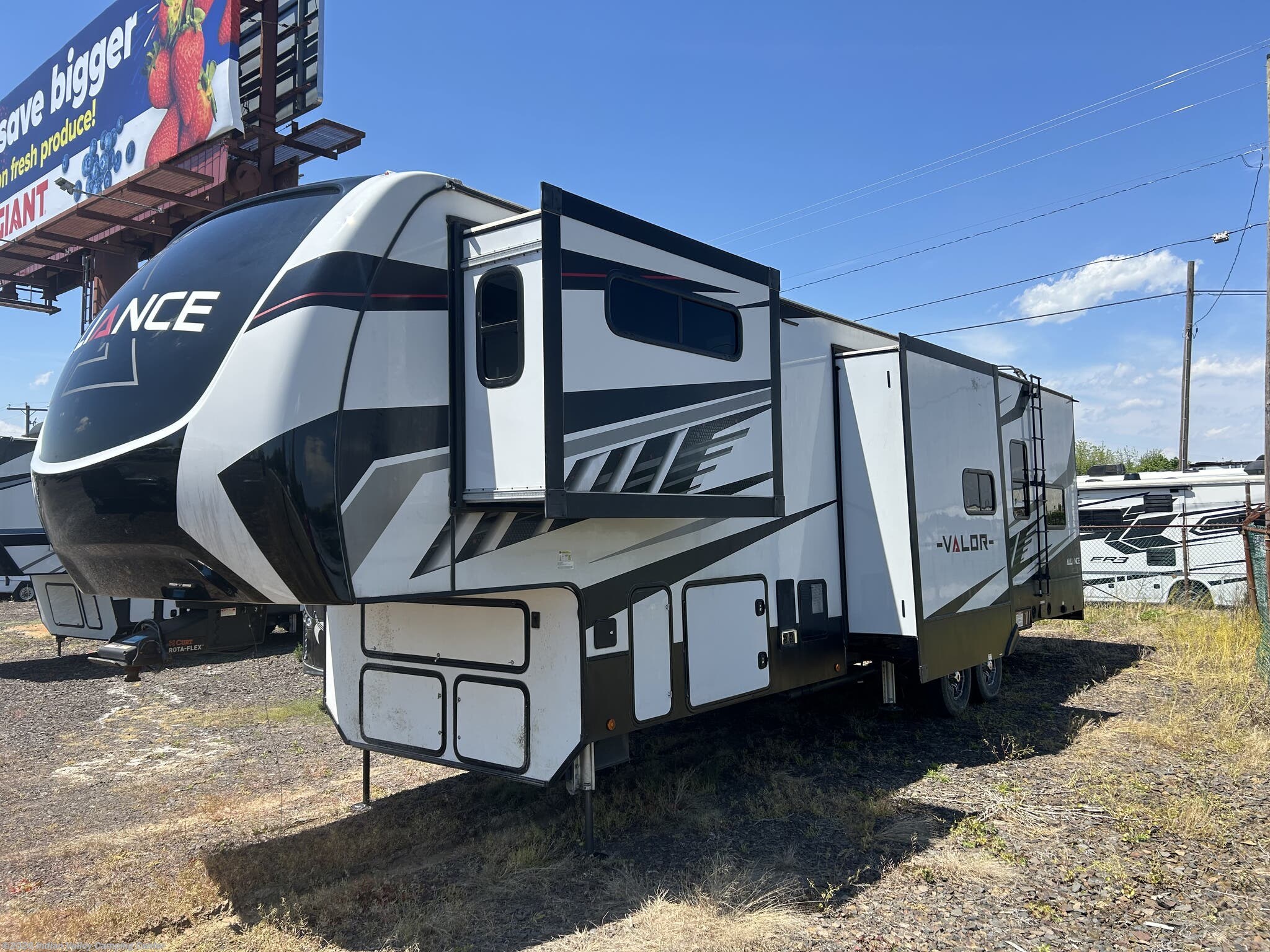 2022 Valor 36V11 by Alliance RV from Indian Valley Camping Center in Souderton, Pennsylvania