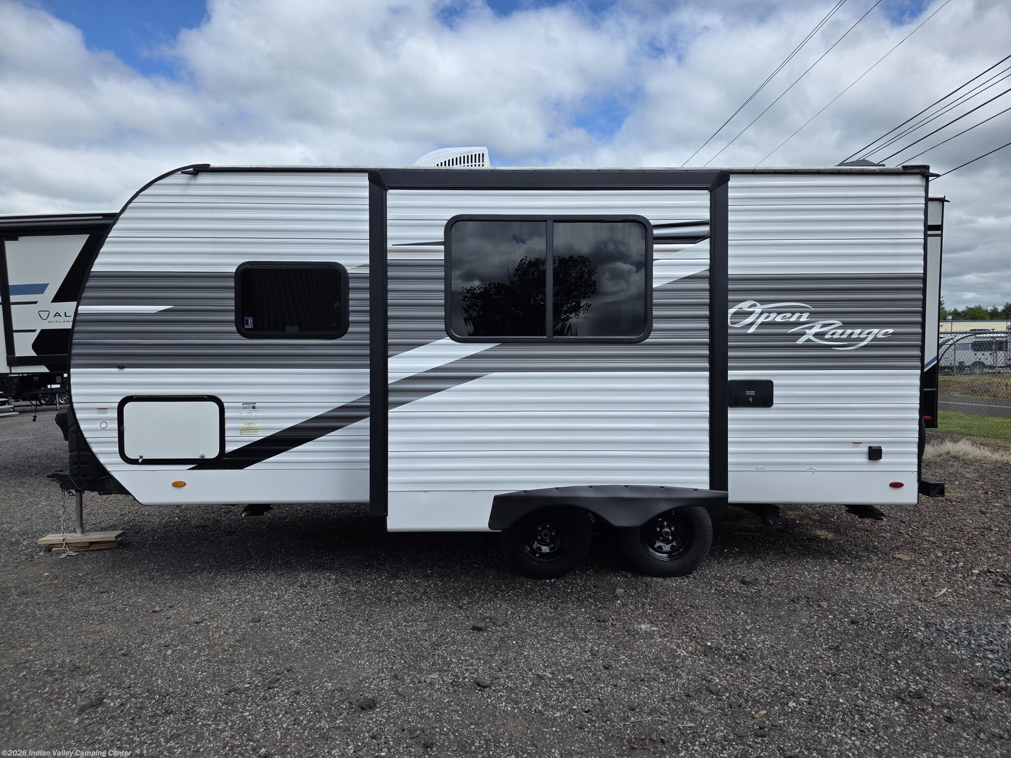 2023 Highland Ridge Open Range Conventional 20FBS - Used Travel Trailer For Sale by Indian Valley Camping Center in Souderton, Pennsylvania features Microwave, Awning, Detachable Power Cord, TV Antenna, Stabilizer Jacks
