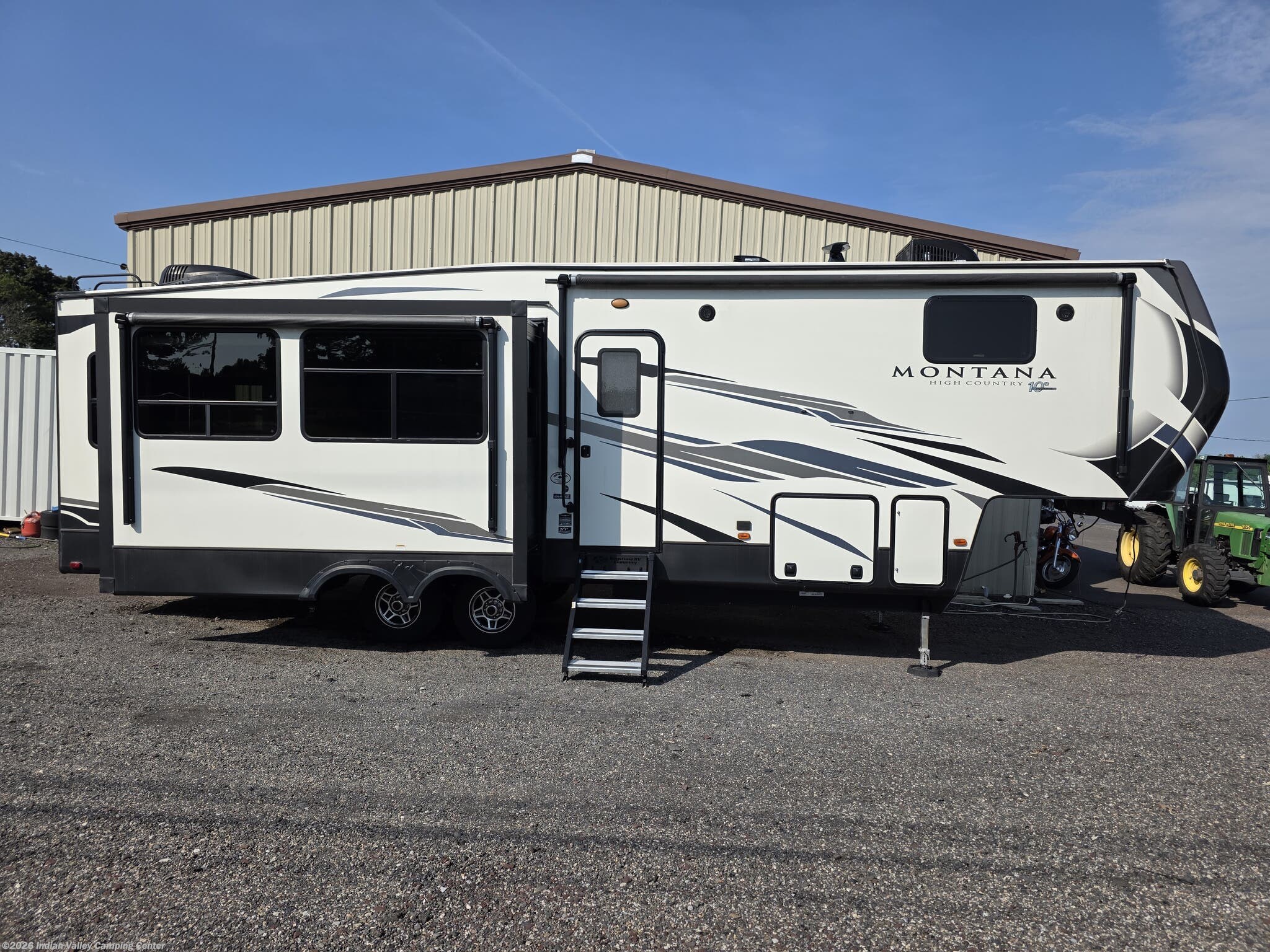 2020 Montana High Country 294RL by Keystone from Indian Valley Camping Center in Souderton, Pennsylvania
