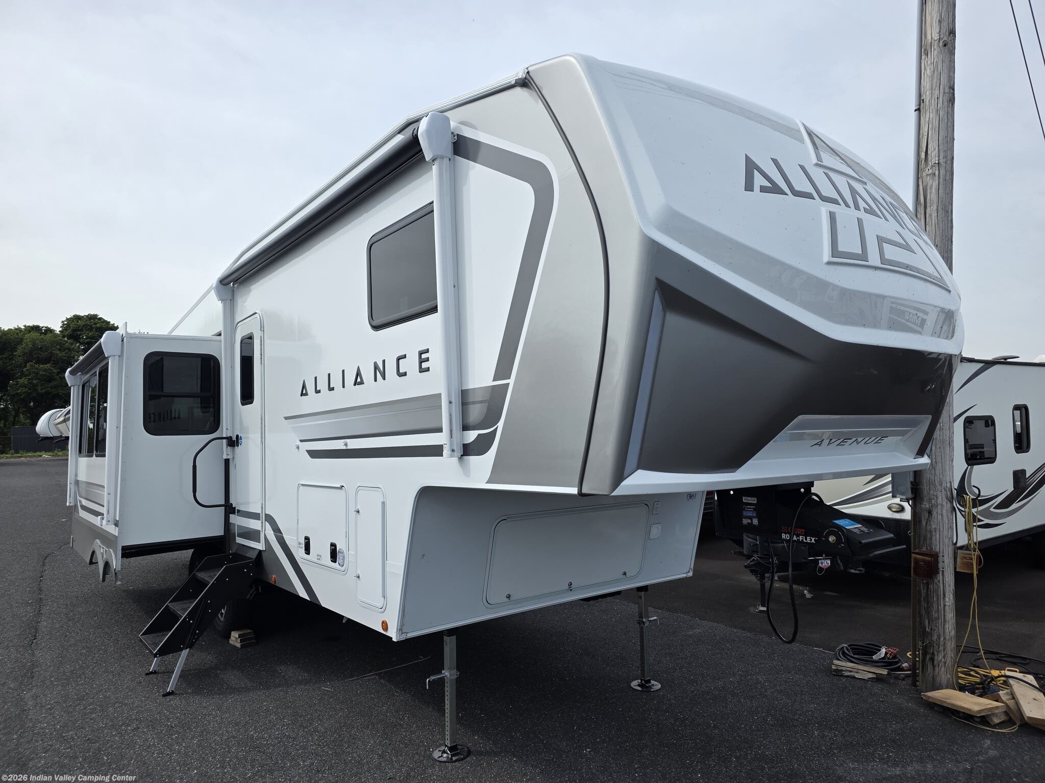 2027 Alliance RV Avenue All-Access 29RL