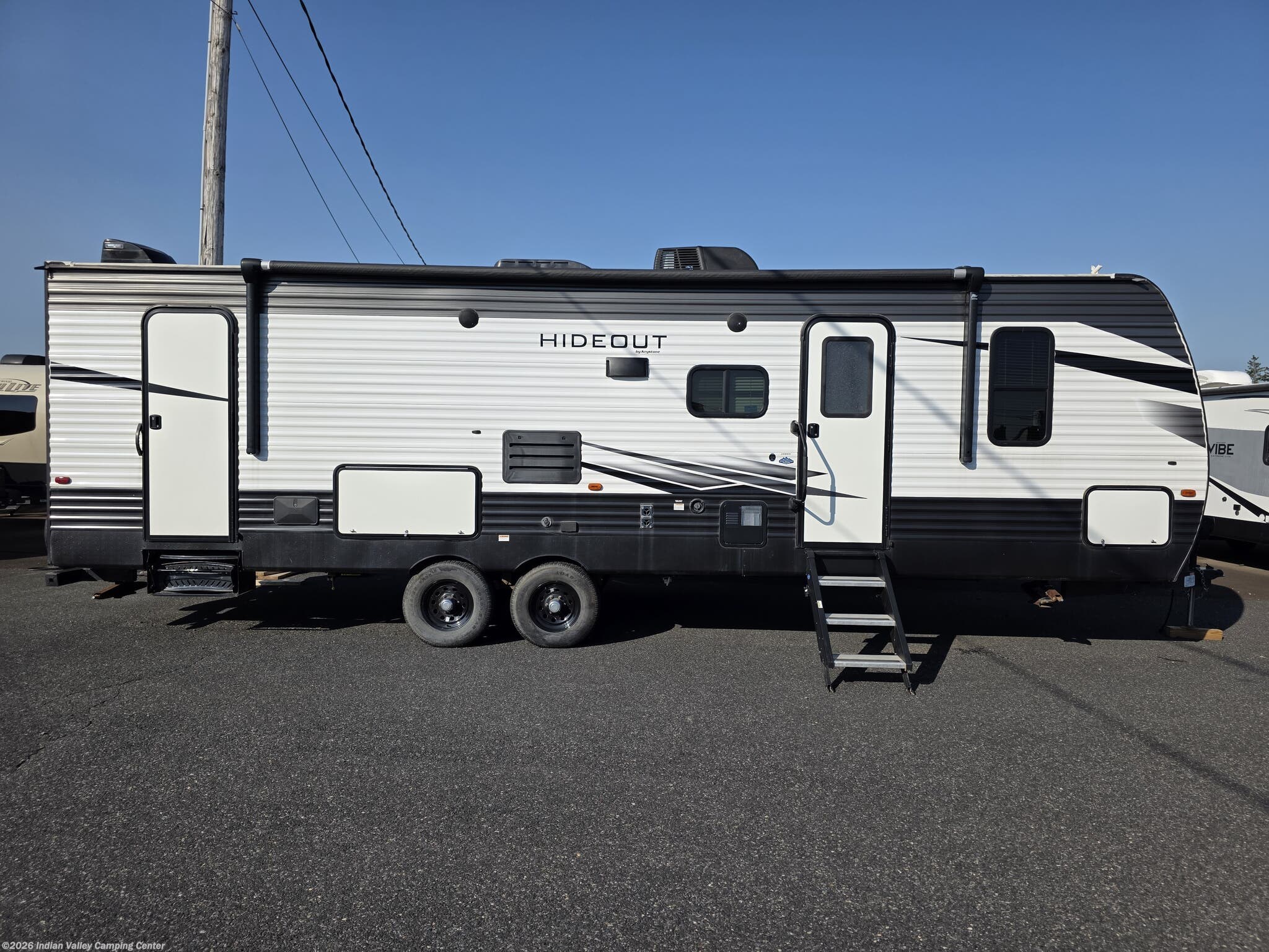 2020 Hideout 28BHS by Keystone from Indian Valley Camping Center in Souderton, Pennsylvania