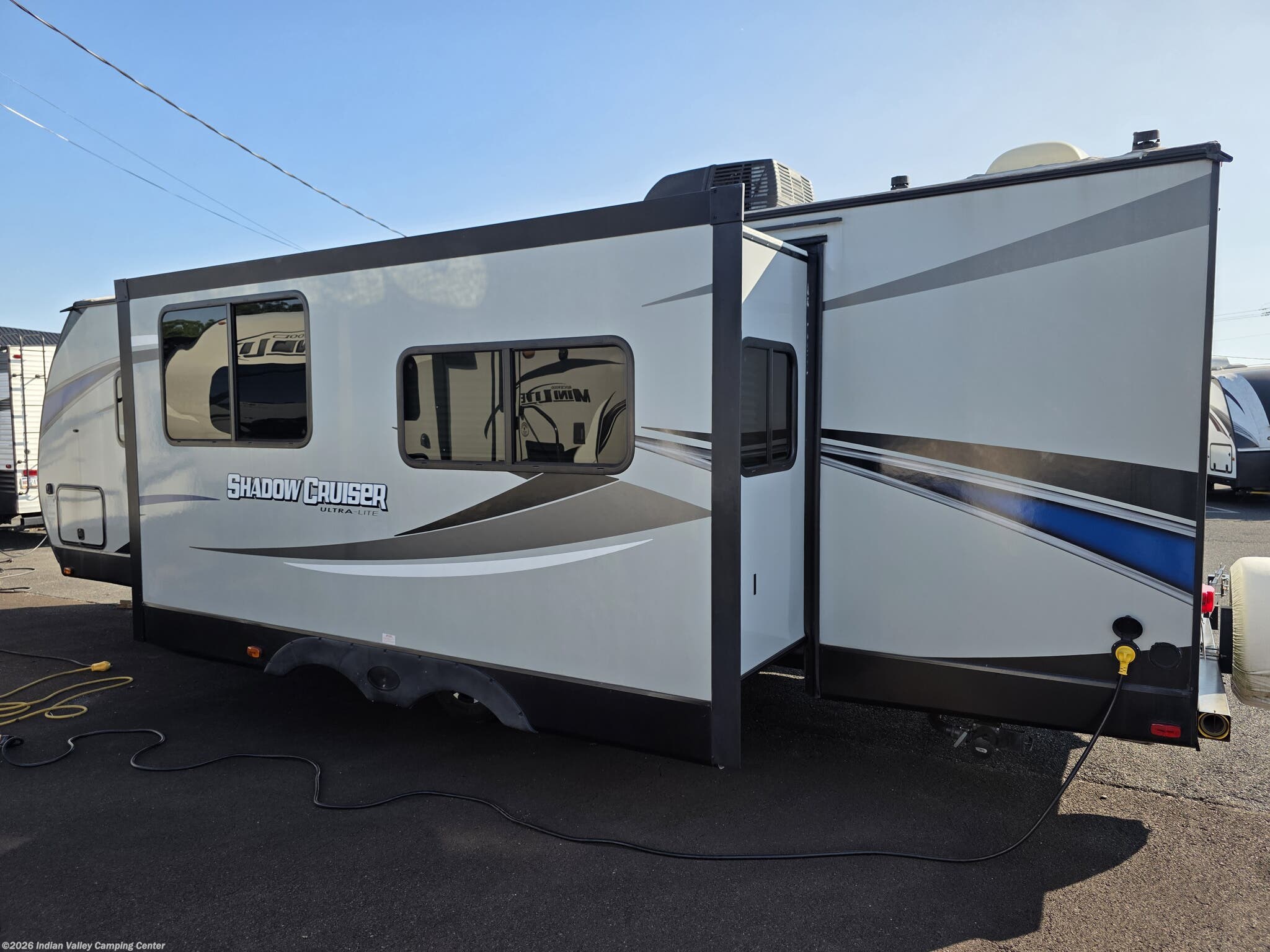 2020 Cruiser RV Shadow Cruiser 260RBS - Used Travel Trailer For Sale by Indian Valley Camping Center in Souderton, Pennsylvania features Stabilizer Jacks, Awning, Black Tank Flush, Queen Bed, Power Awning
