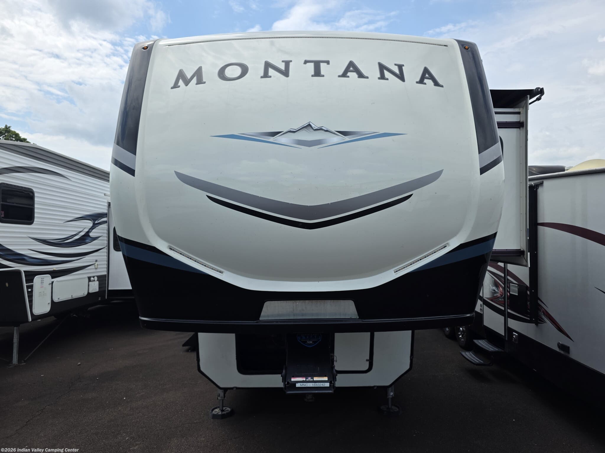 2021 Montana 3121RL by Keystone from Indian Valley Camping Center in Souderton, Pennsylvania