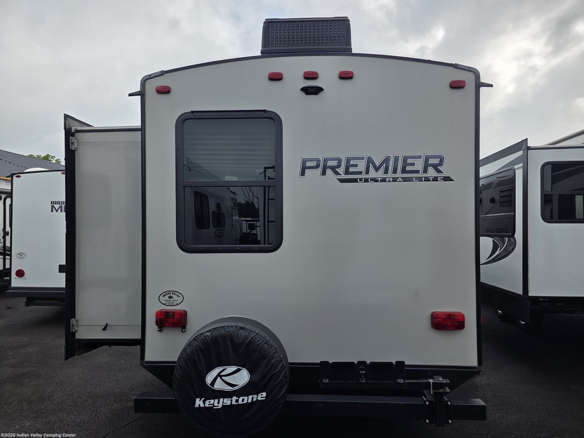 Used 2019 Keystone Premier 34BIPR available in Souderton, Pennsylvania