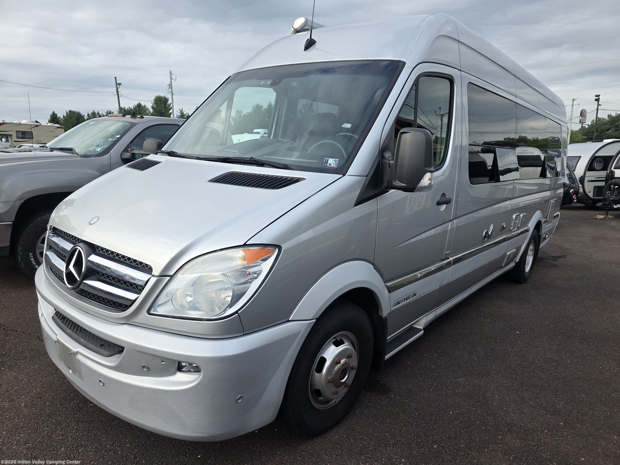 2014 Airstream Interstate Lounge EXT 4 seater - Used Class B For Sale by Indian Valley Camping Center in Souderton, Pennsylvania features Hitch, Water Heater, Air Conditioning, Microwave, TV