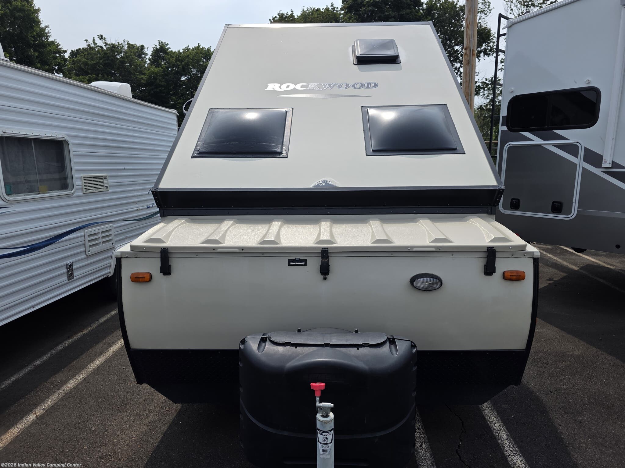 2016 Rockwood Hard Side A213HW by Forest River from Indian Valley Camping Center in Souderton, Pennsylvania