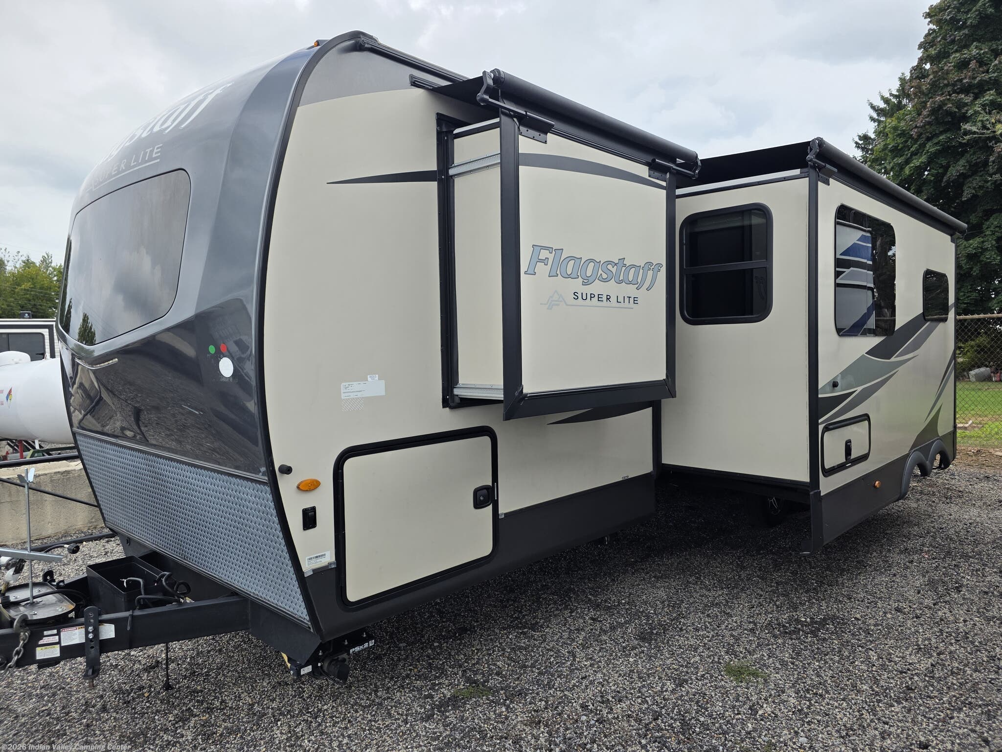 Used 2023 Forest River Flagstaff Super Lite 27BHWS available in Souderton, Pennsylvania