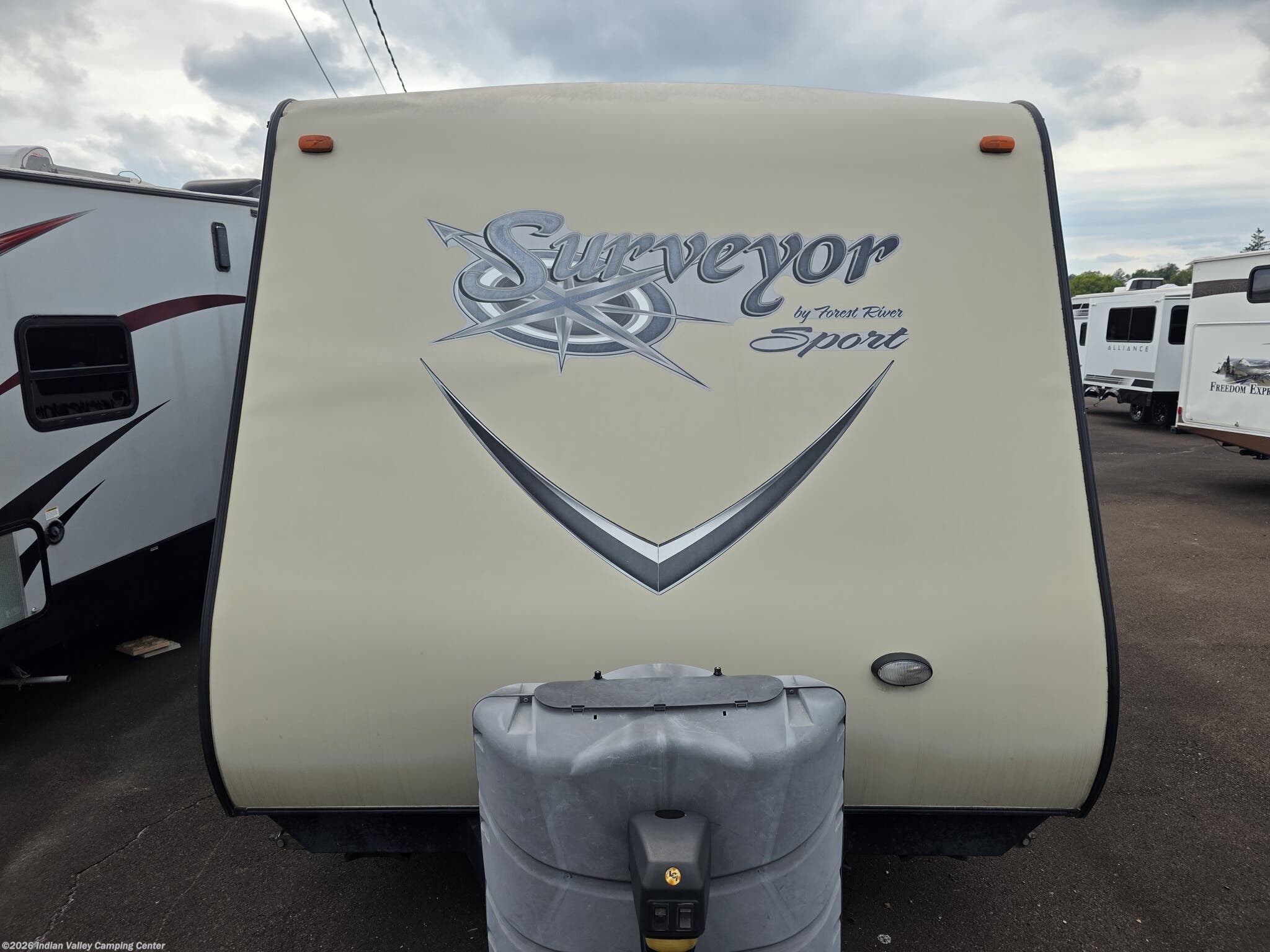 2015 Forest River Surveyor Sport 260BHS - Used Travel Trailer For Sale by Indian Valley Camping Center in Souderton, Pennsylvania features Bunk Beds, TV Antenna, Air Conditioning, External Shower, Furnace