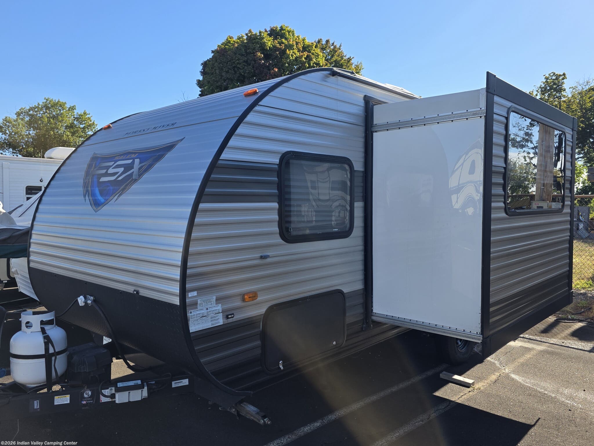 2020 Forest River Salem FSX 178BHSK - Used Travel Trailer For Sale by Indian Valley Camping Center in Souderton, Pennsylvania features TV Antenna, Insulated, Toilet, Queen Bed, Stabilizer Jacks