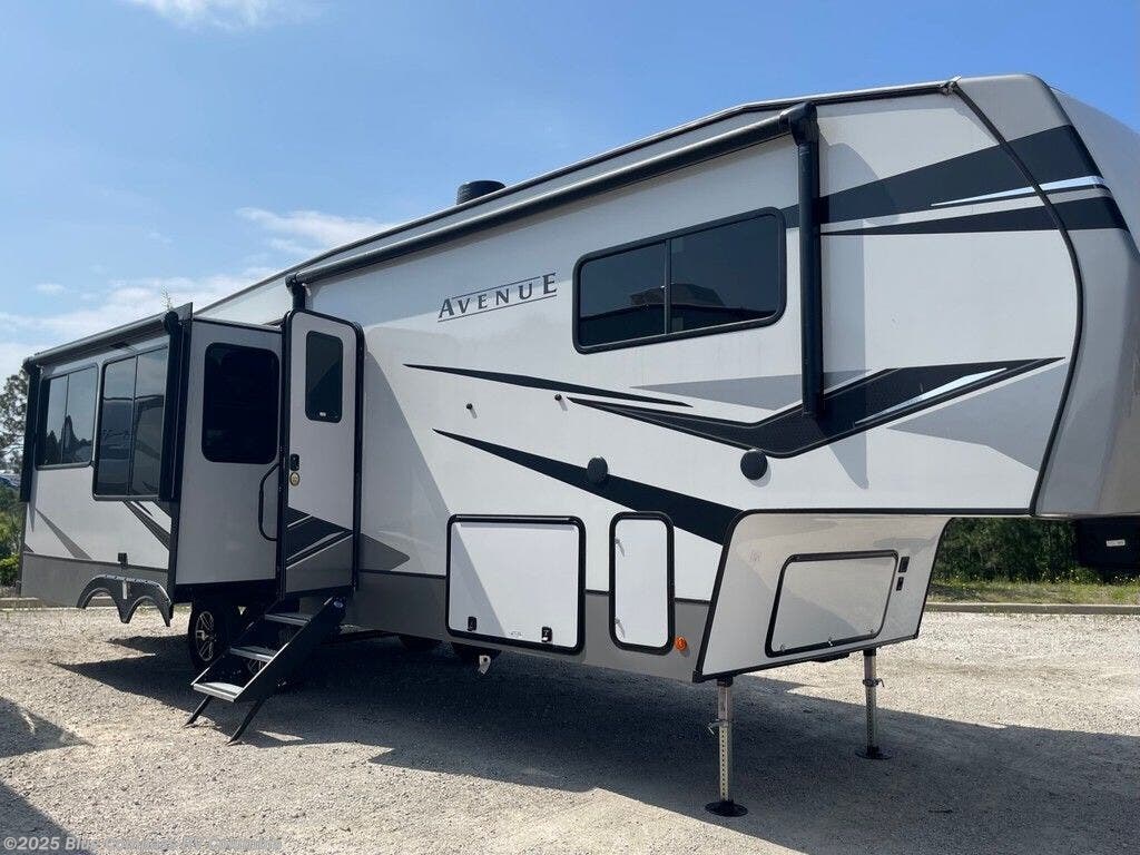 2023 Alliance RV Avenue 32RLS RV for Sale in Lexington, SC 29072