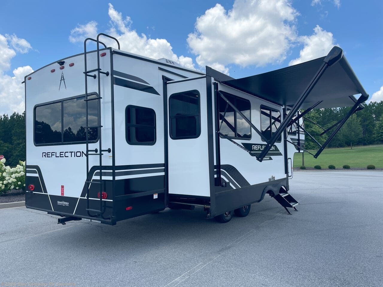 New 2025 Grand Design Reflection 150 Series 295RL available in Lexington, South Carolina