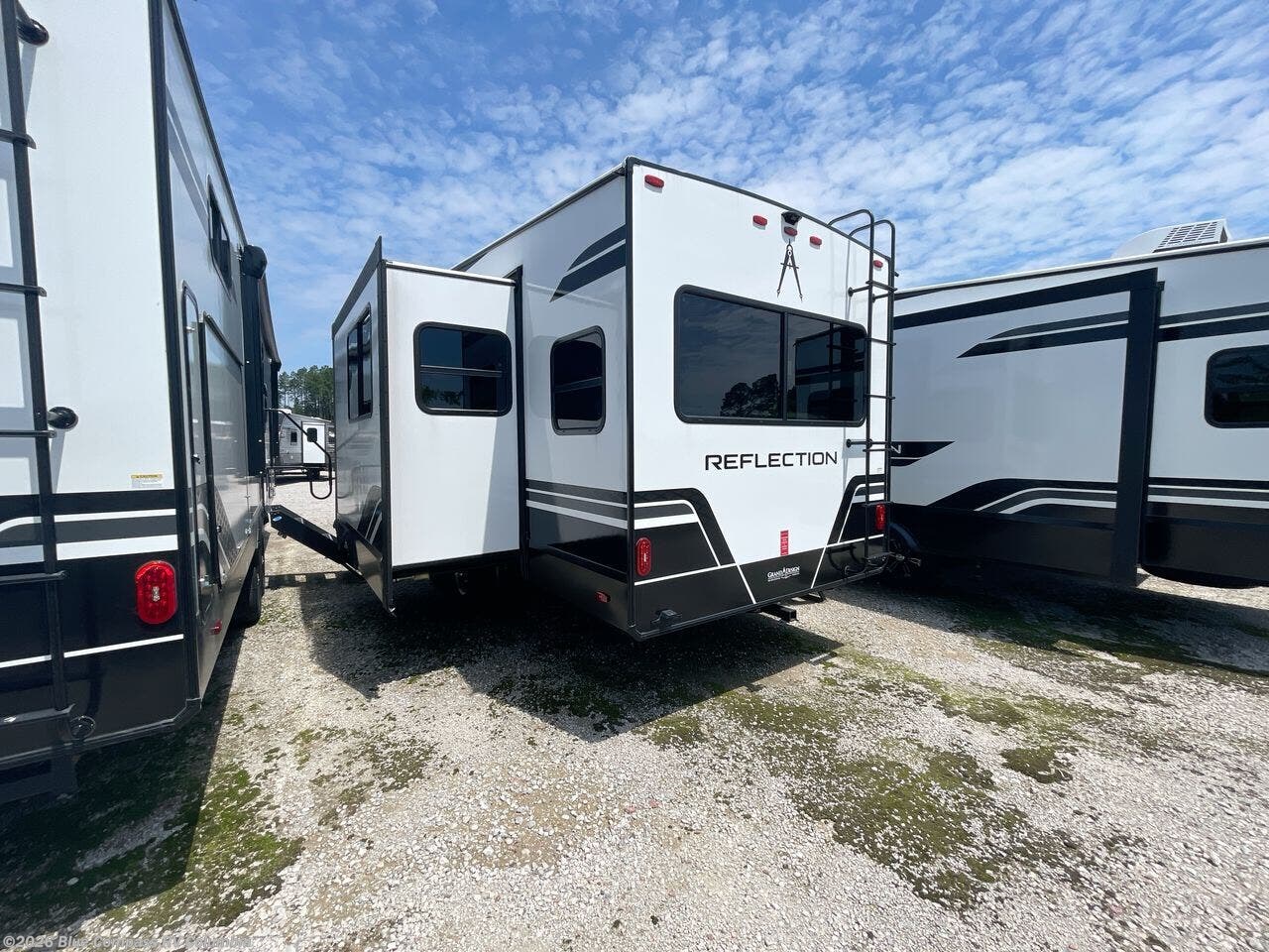 New 2026 Grand Design Reflection 100 Series 24RL available in Lexington, South Carolina