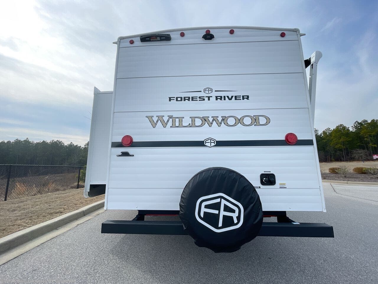 New 2026 Forest River Wildwood 27RK available in Lexington, South Carolina