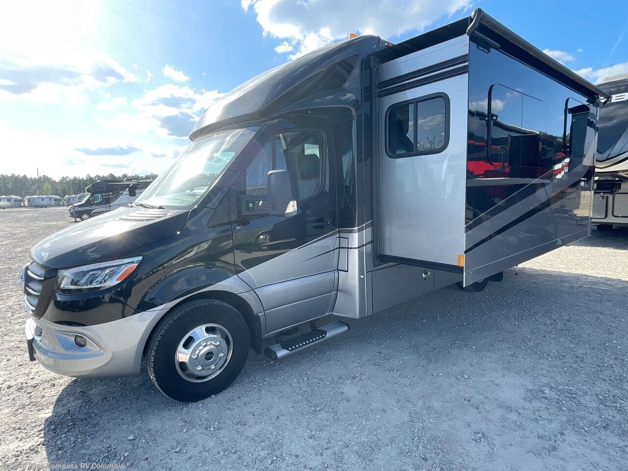 2024 Vienna 25RML by Renegade from Blue Compass RV Columbia in Lexington, South Carolina