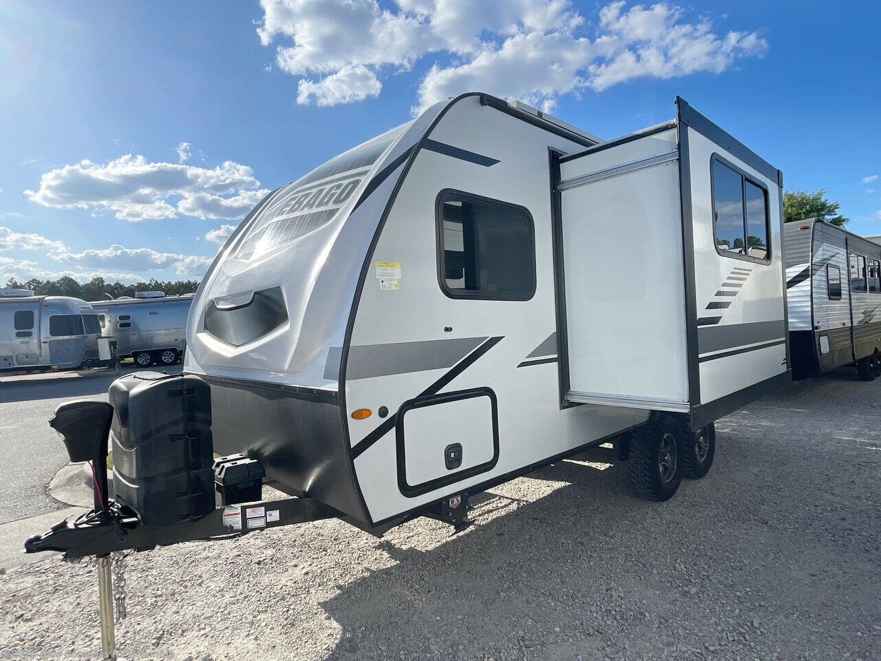 Used 2022 Winnebago Micro Minnie 2100BH available in Lexington, South Carolina