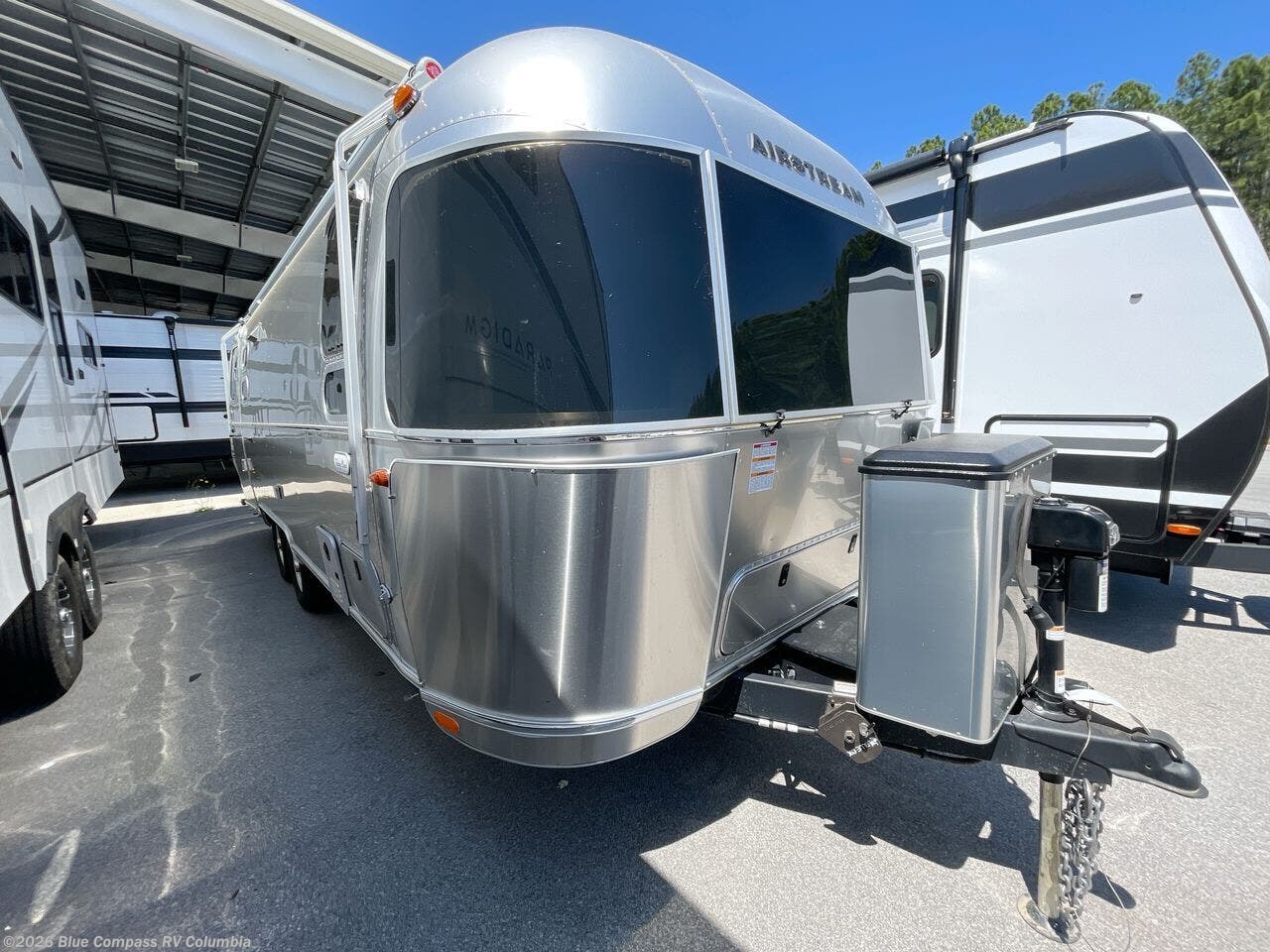 2024 Flying Cloud 25FB Twin by Airstream from Blue Compass RV Columbia in Lexington, South Carolina