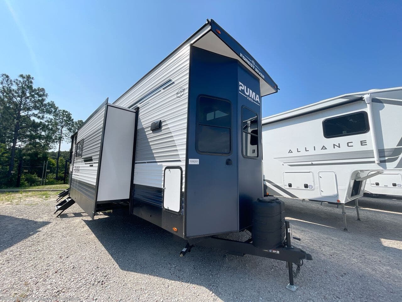 2026 Puma Vista 403LFT by Forest River from Blue Compass RV Columbia in Lexington, South Carolina