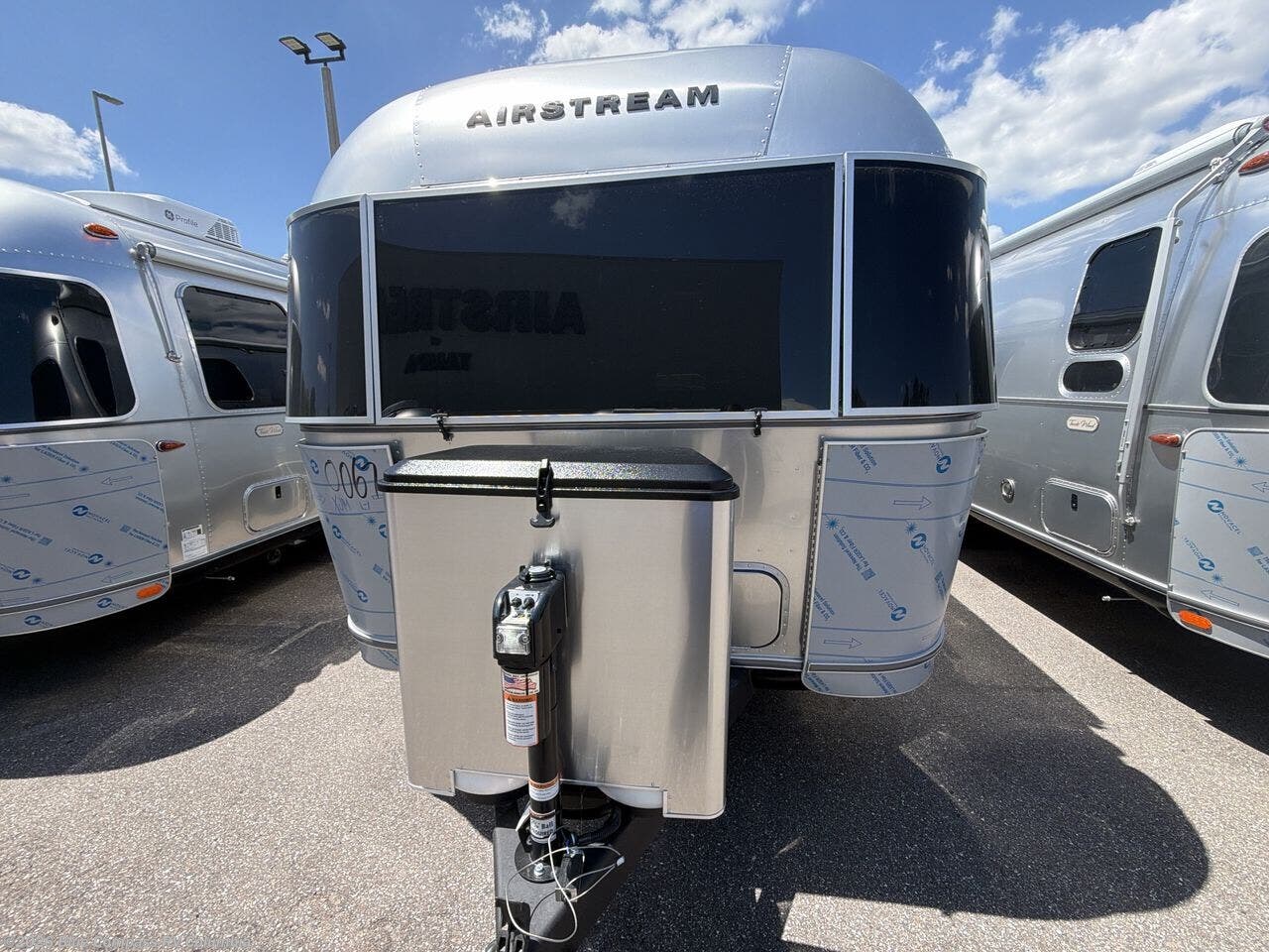 New 2026 Airstream Trade Wind 25FB Twin available in Lexington, South Carolina