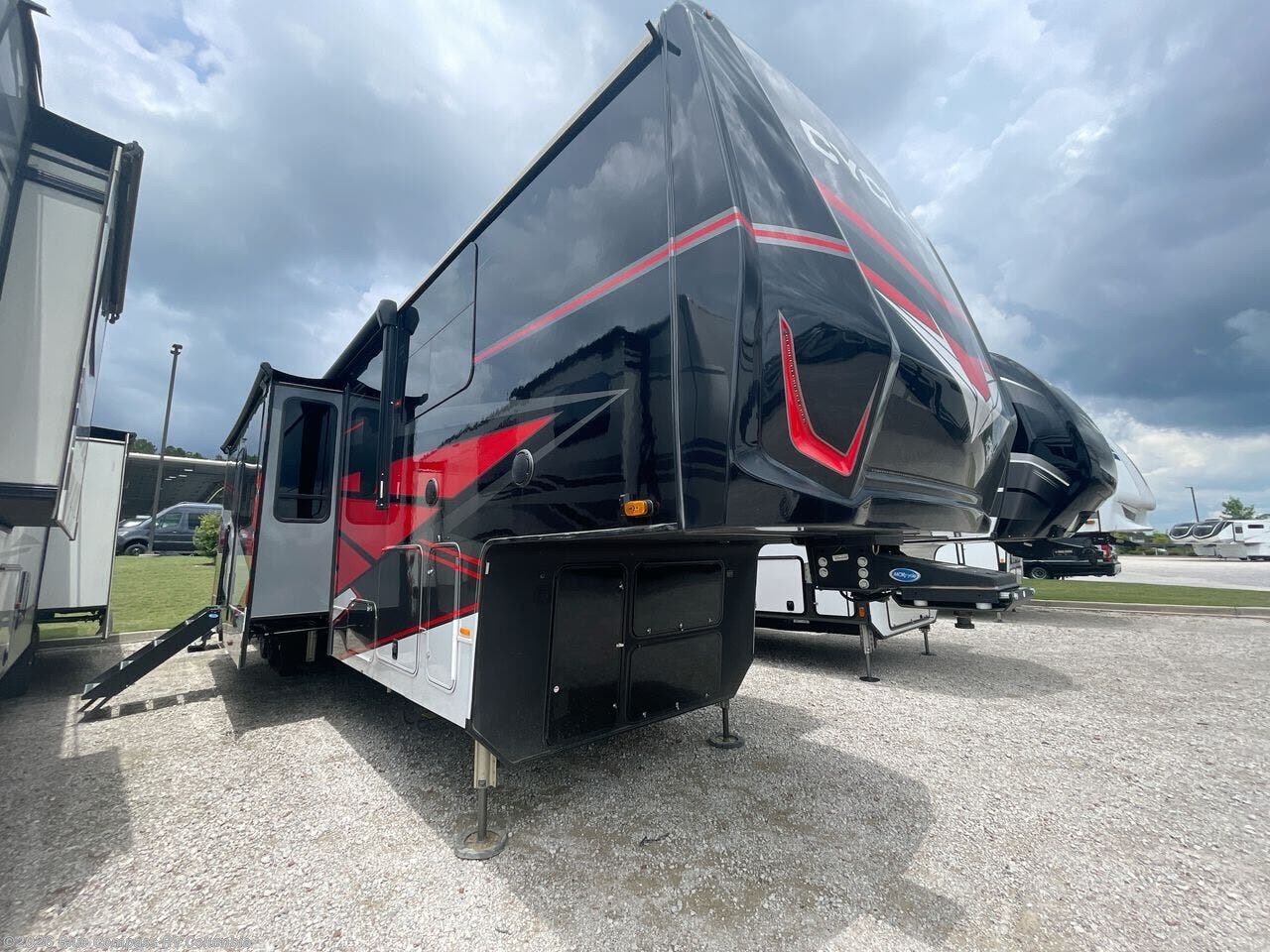 2025 Cyclone 4006 by Heartland from Blue Compass RV Columbia in Lexington, South Carolina