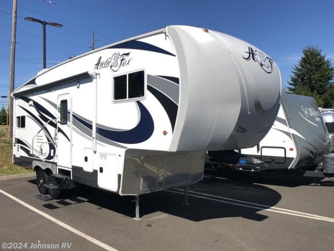 2017 Northwood Arctic Fox Fifth Wheels 27-5L RV for Sale in Sandy, OR