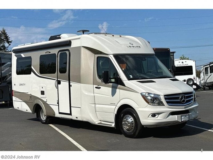 Used 2017 Leisure Travel Unity U24FX available in Sandy, Oregon