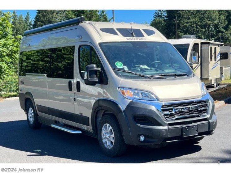 New 2024 Roadtrek Roadtrek Play SRT available in Sandy, Oregon