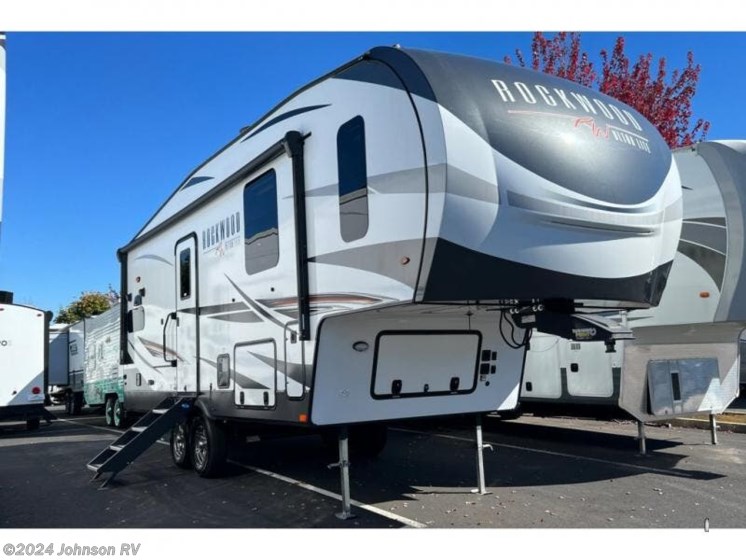 Used 2022 Forest River Rockwood Ultra Lite 2442BS available in Sandy, Oregon